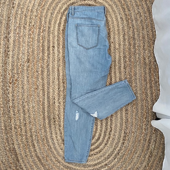 Distressed light denim jeans - Picture 3 of 3